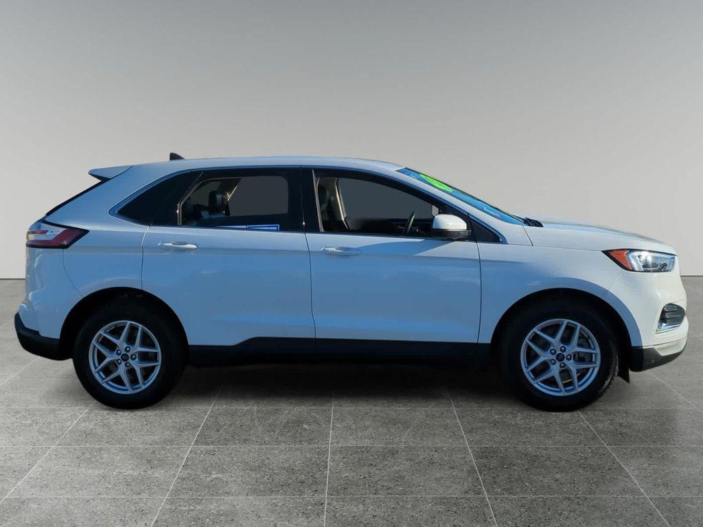 used 2022 Ford Edge car