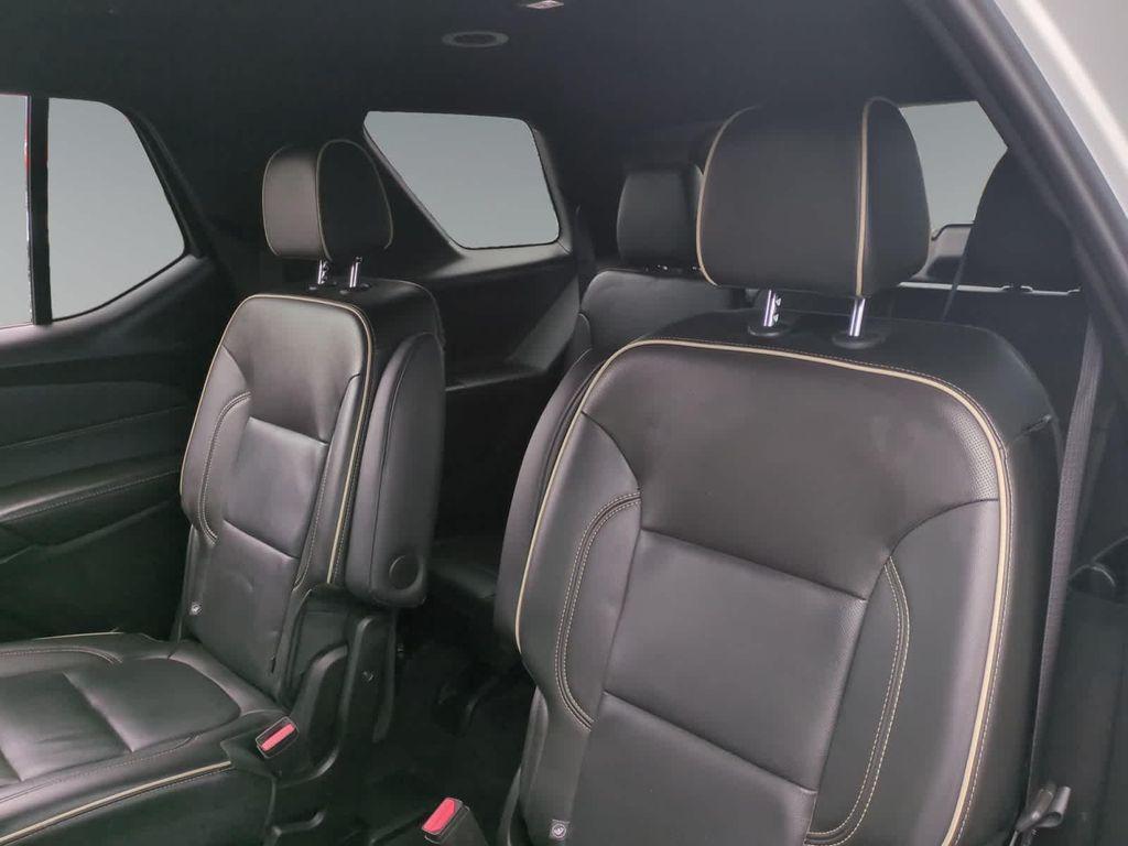 used 2023 Chevrolet Traverse car