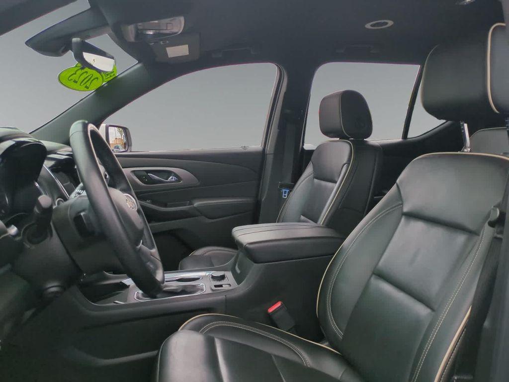used 2023 Chevrolet Traverse car