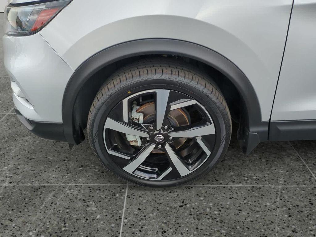 used 2022 Nissan Rogue Sport car