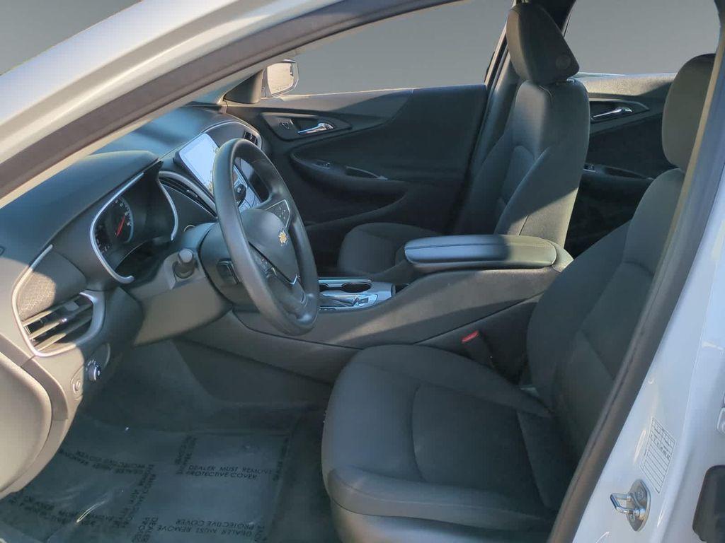 used 2024 Chevrolet Malibu car