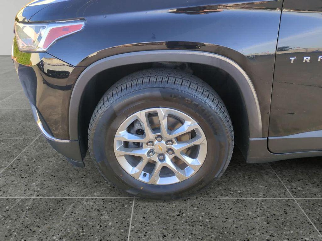 used 2021 Chevrolet Traverse car