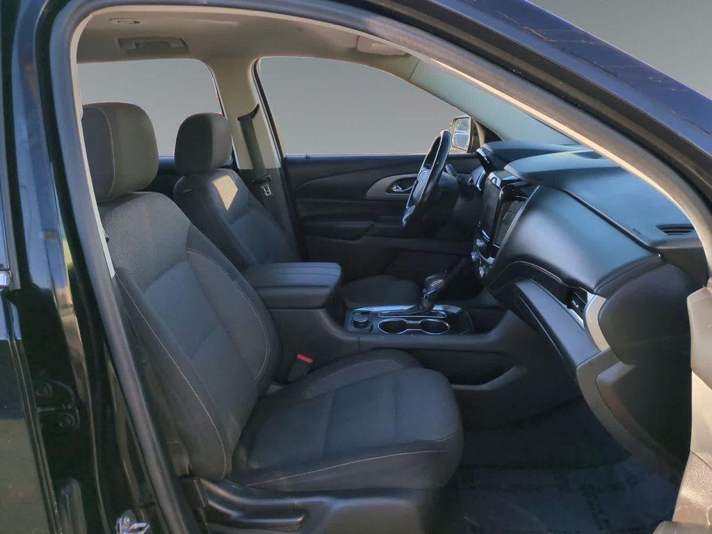 used 2021 Chevrolet Traverse car