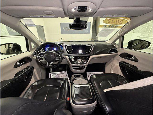 used 2022 Chrysler Pacifica Hybrid car, priced at $20,699