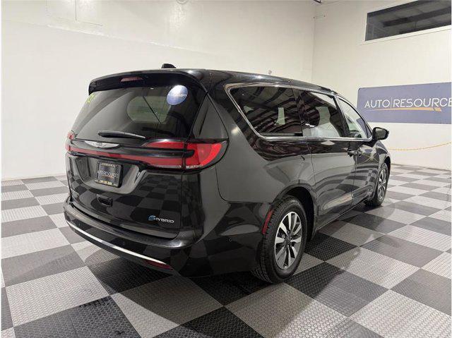 used 2022 Chrysler Pacifica Hybrid car, priced at $20,699