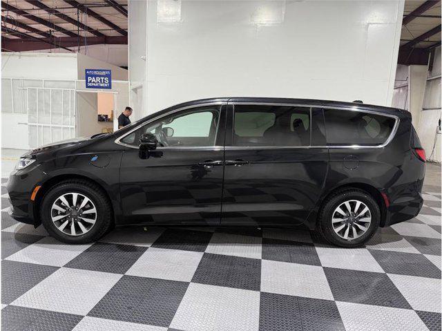 used 2022 Chrysler Pacifica Hybrid car, priced at $20,699
