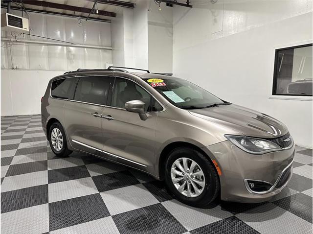 used 2018 Chrysler Pacifica car, priced at $13,475