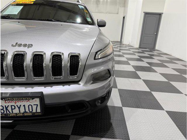 used 2016 Jeep Cherokee car, priced at $10,999