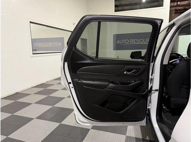 used 2019 Chevrolet Traverse car, priced at $21,399