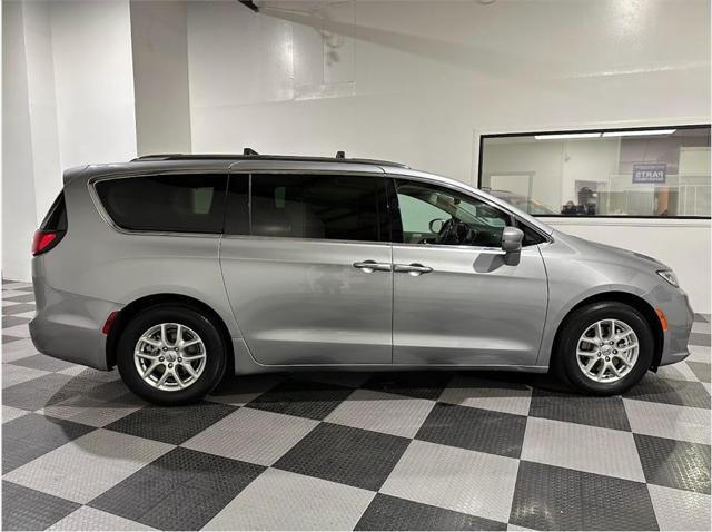 used 2021 Chrysler Pacifica car, priced at $21,999