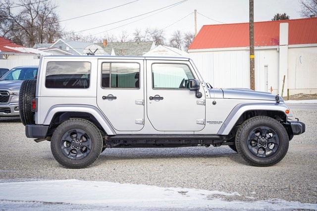 used 2015 Jeep Wrangler Unlimited car, priced at $21,999