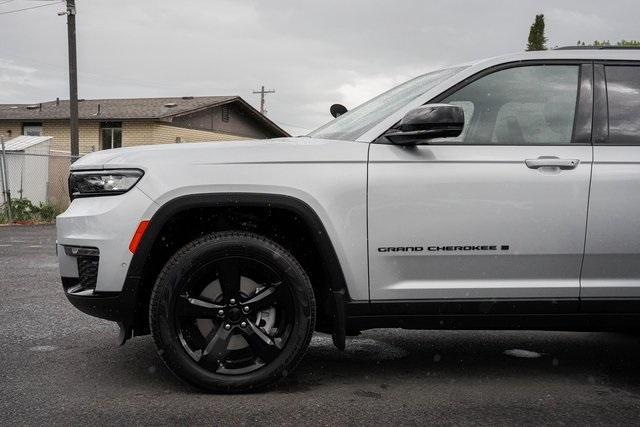 new 2024 Jeep Grand Cherokee L car, priced at $57,360