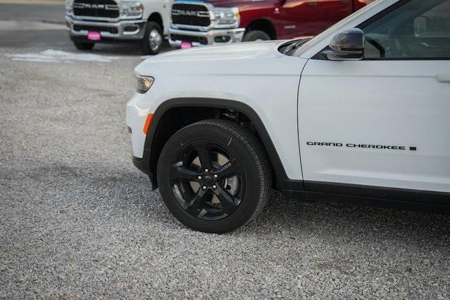 new 2024 Jeep Grand Cherokee L car, priced at $48,669