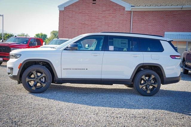 new 2024 Jeep Grand Cherokee L car, priced at $47,676