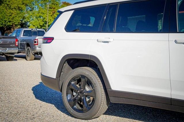 new 2024 Jeep Grand Cherokee L car, priced at $47,676