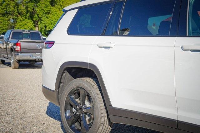 new 2024 Jeep Grand Cherokee L car, priced at $47,676