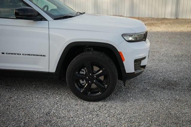 new 2024 Jeep Grand Cherokee L car, priced at $48,669