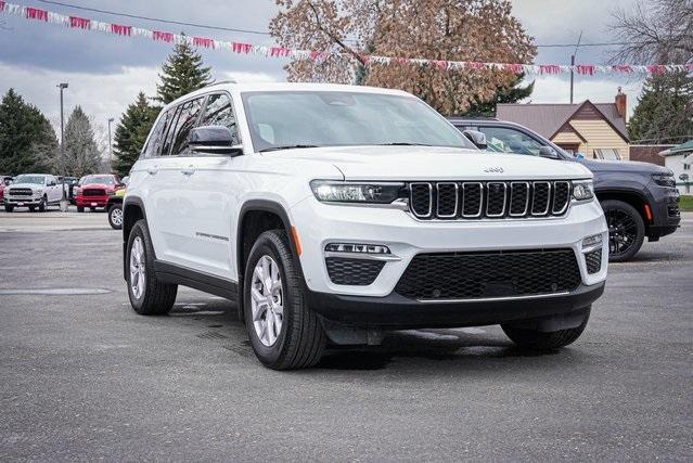 used 2022 Jeep Grand Cherokee car, priced at $36,894