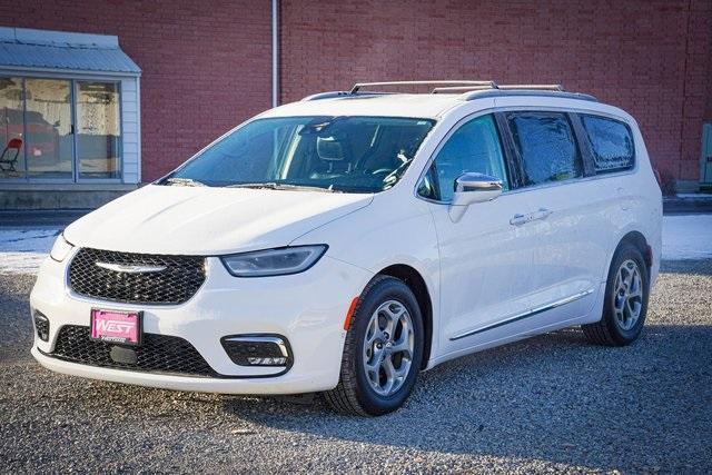 used 2022 Chrysler Pacifica car, priced at $27,495