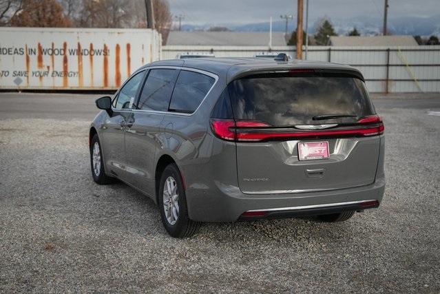 new 2024 Chrysler Pacifica car, priced at $42,873