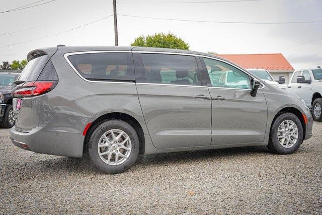 new 2024 Chrysler Pacifica car, priced at $45,190