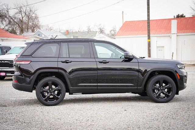 new 2025 Jeep Grand Cherokee car, priced at $47,765