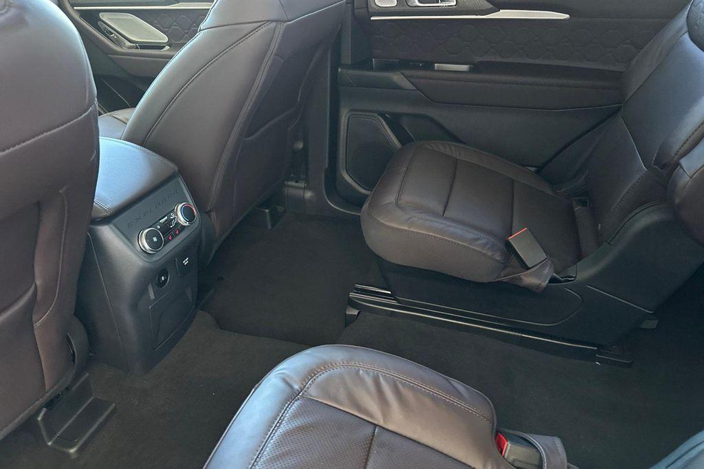 new 2025 Ford Explorer car, priced at $57,243