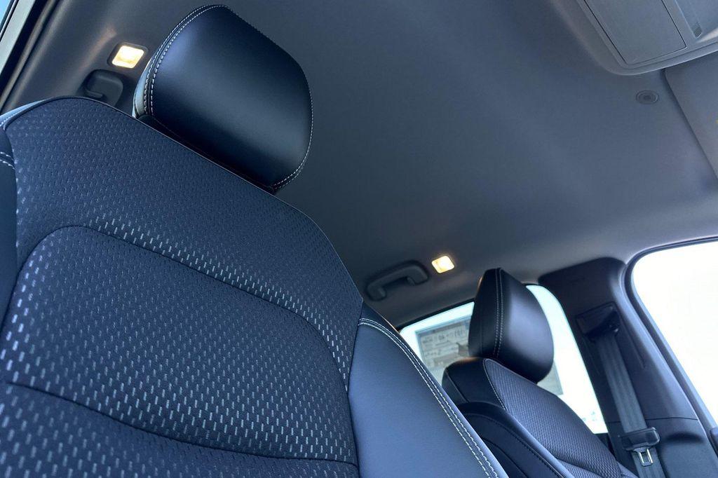 new 2025 Ford Escape PHEV car, priced at $33,152