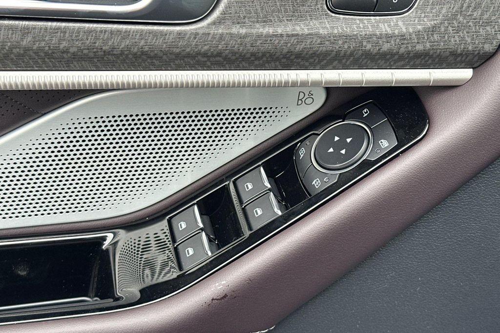 new 2025 Ford Explorer car, priced at $56,374