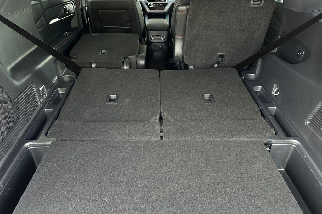 new 2025 Ford Explorer car, priced at $55,150