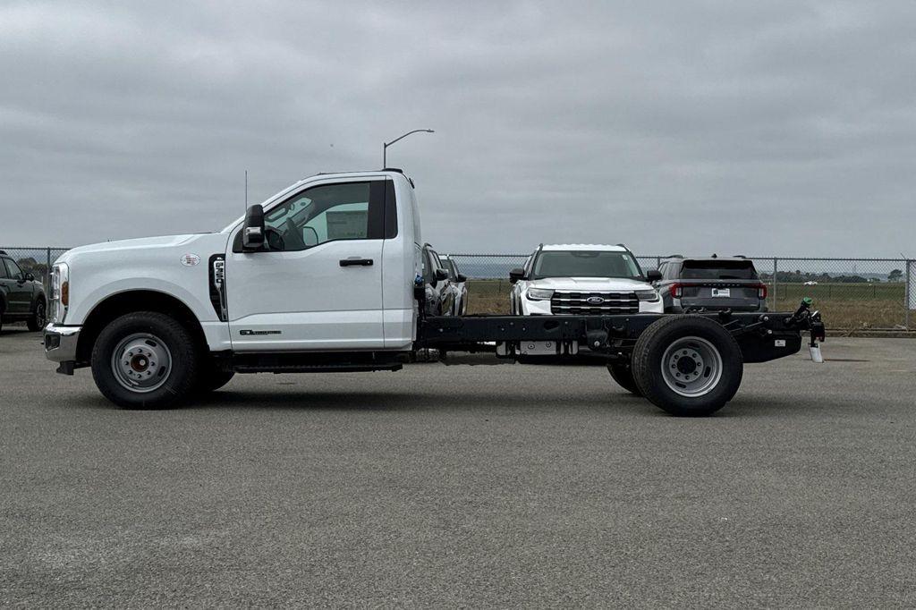 new 2025 Ford F-350 car, priced at $62,466