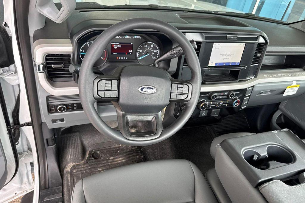 new 2025 Ford F-350 car, priced at $62,466