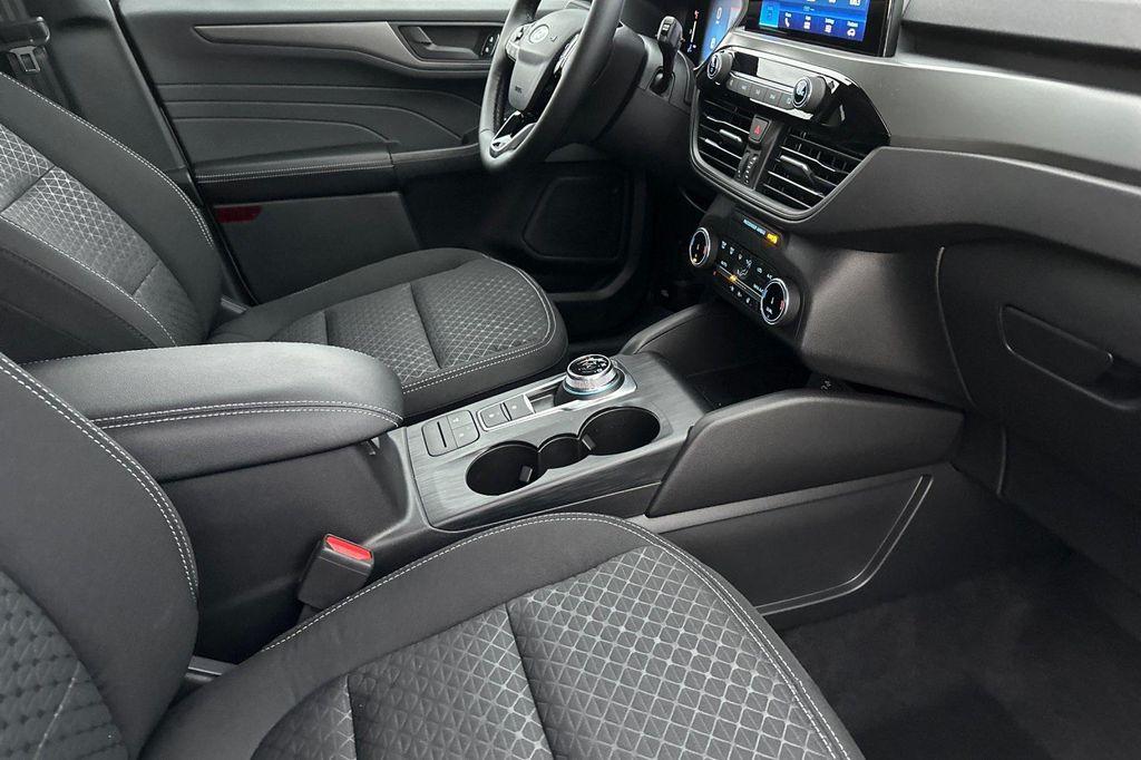 new 2025 Ford Escape car, priced at $24,980