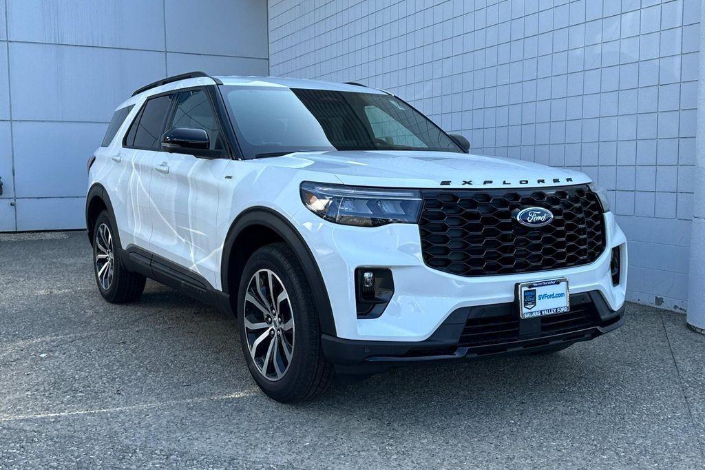 new 2025 Ford Explorer car, priced at $44,962