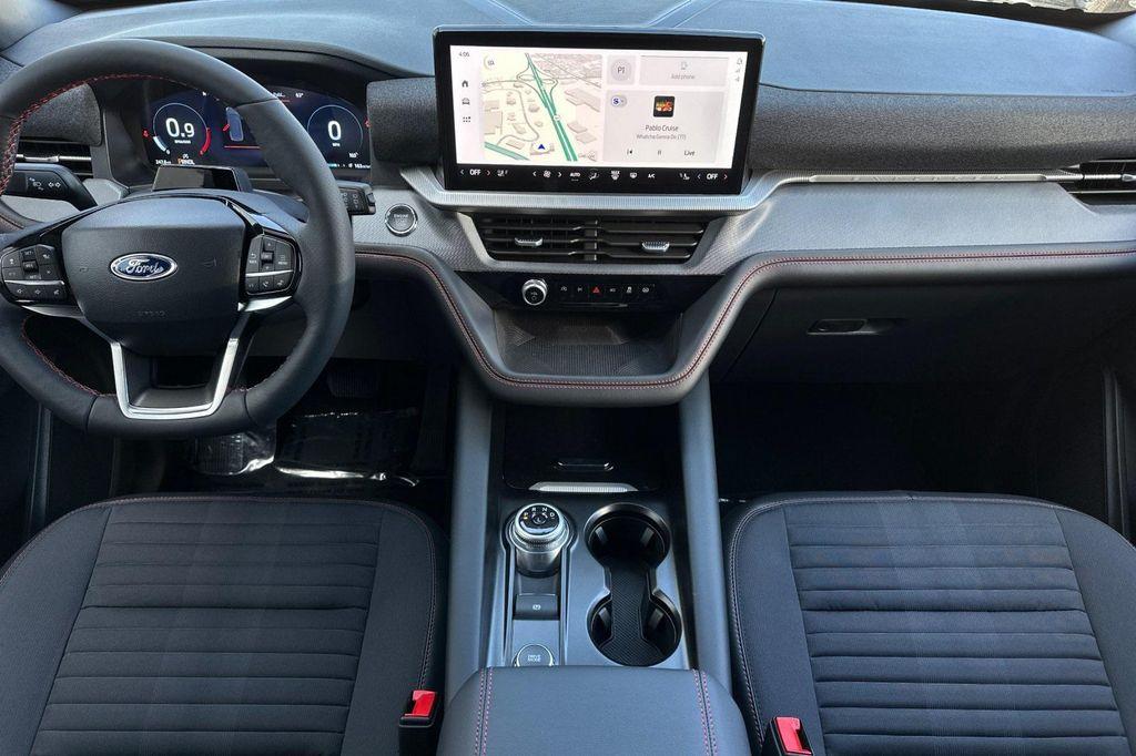 new 2025 Ford Explorer car, priced at $44,962
