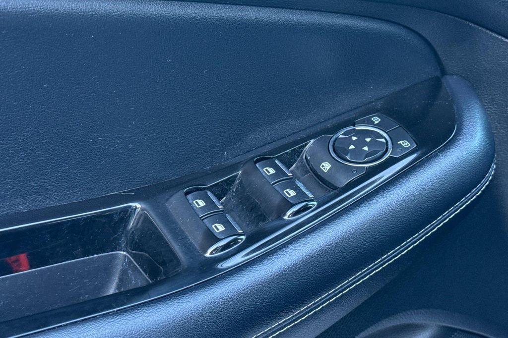 used 2018 Ford Edge car, priced at $21,995