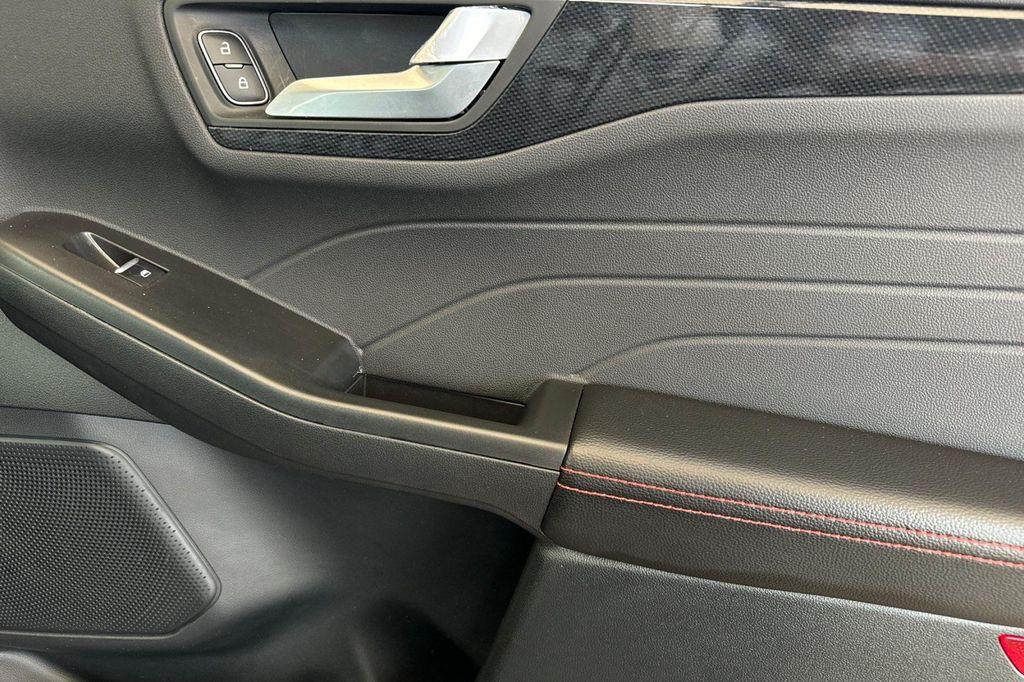 new 2025 Ford Escape car, priced at $28,644