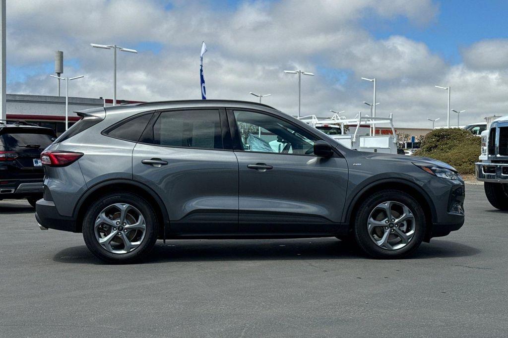 new 2025 Ford Escape car, priced at $28,644