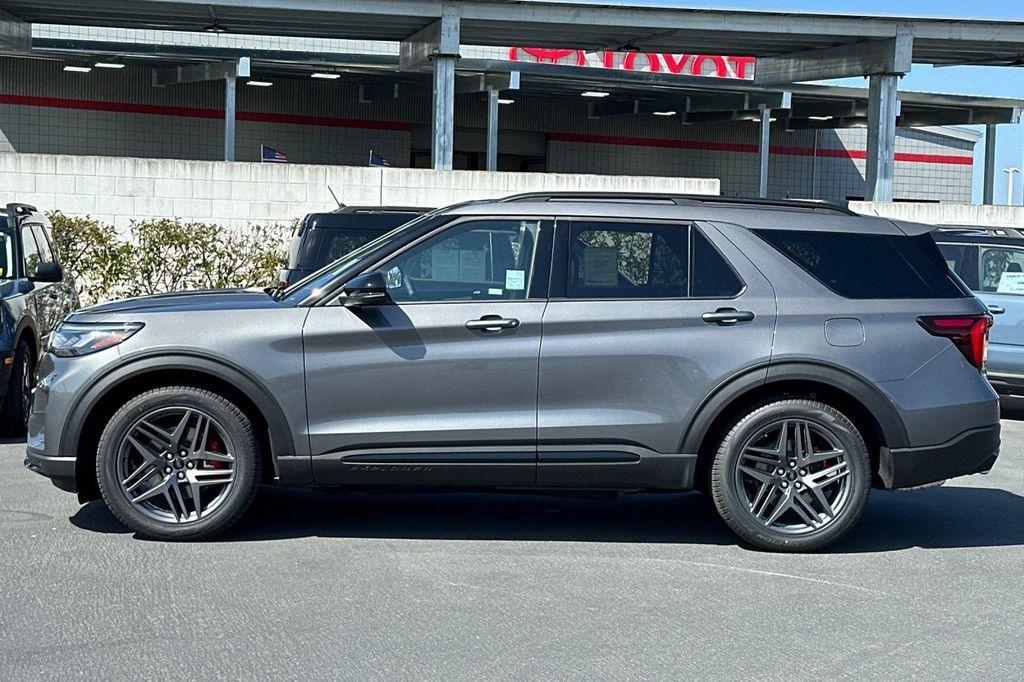 new 2025 Ford Explorer car, priced at $57,350