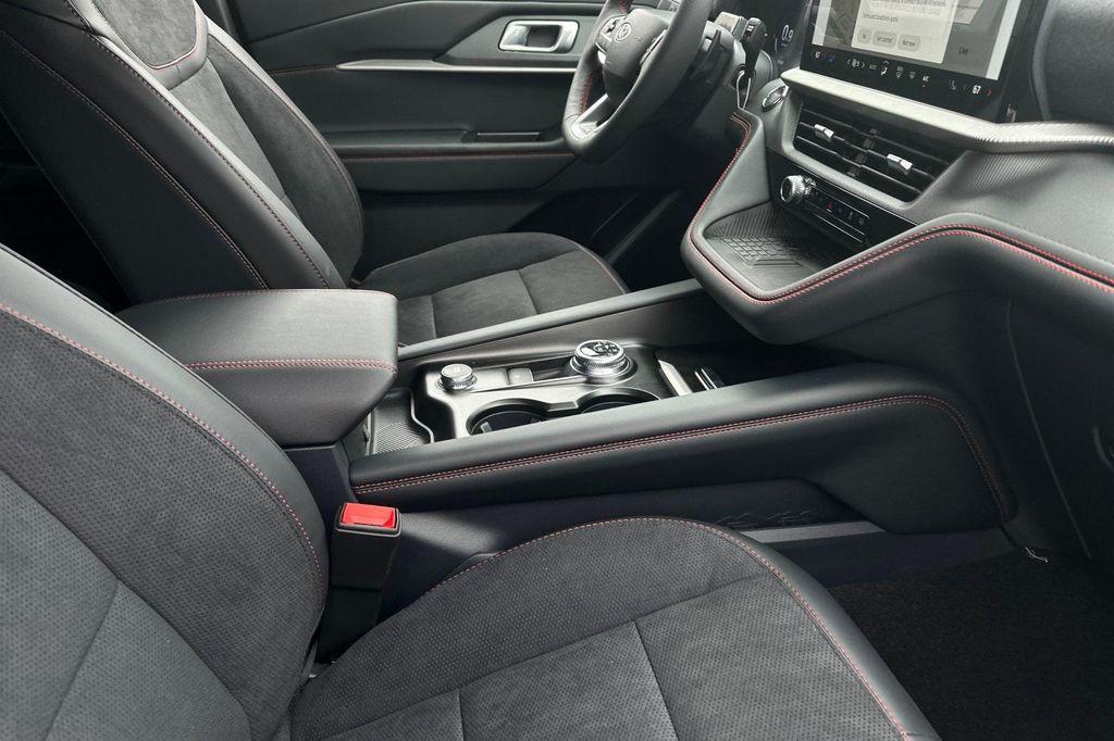 new 2025 Ford Explorer car, priced at $54,850