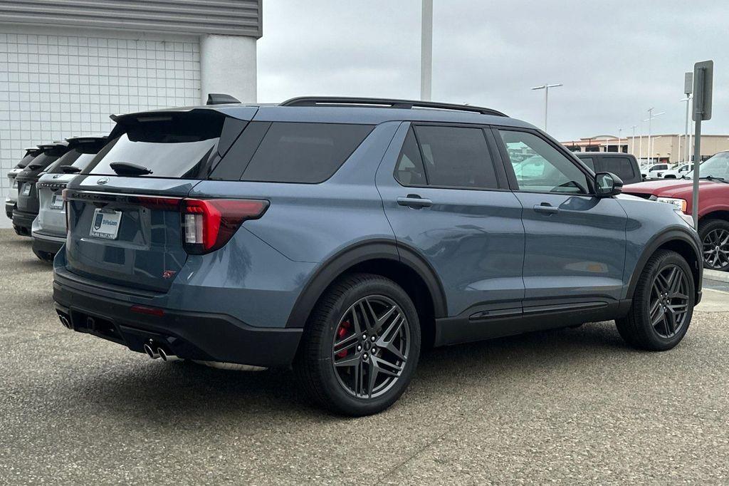 new 2025 Ford Explorer car, priced at $54,850