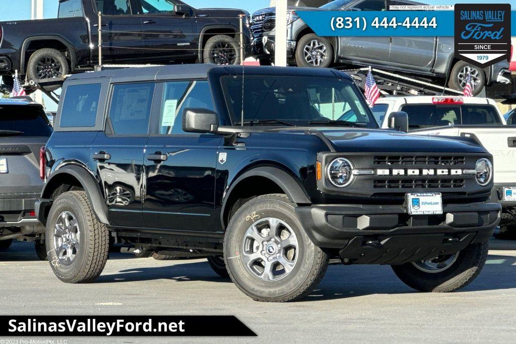 new 2025 Ford Bronco car, priced at $40,220