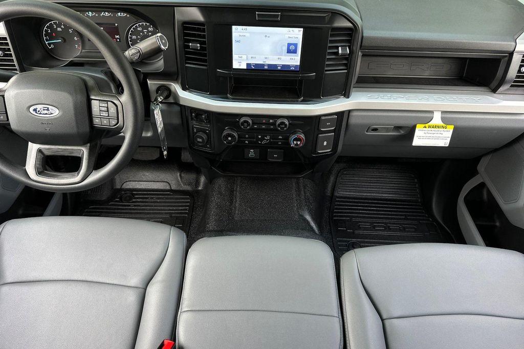new 2025 Ford F-250 car, priced at $47,861
