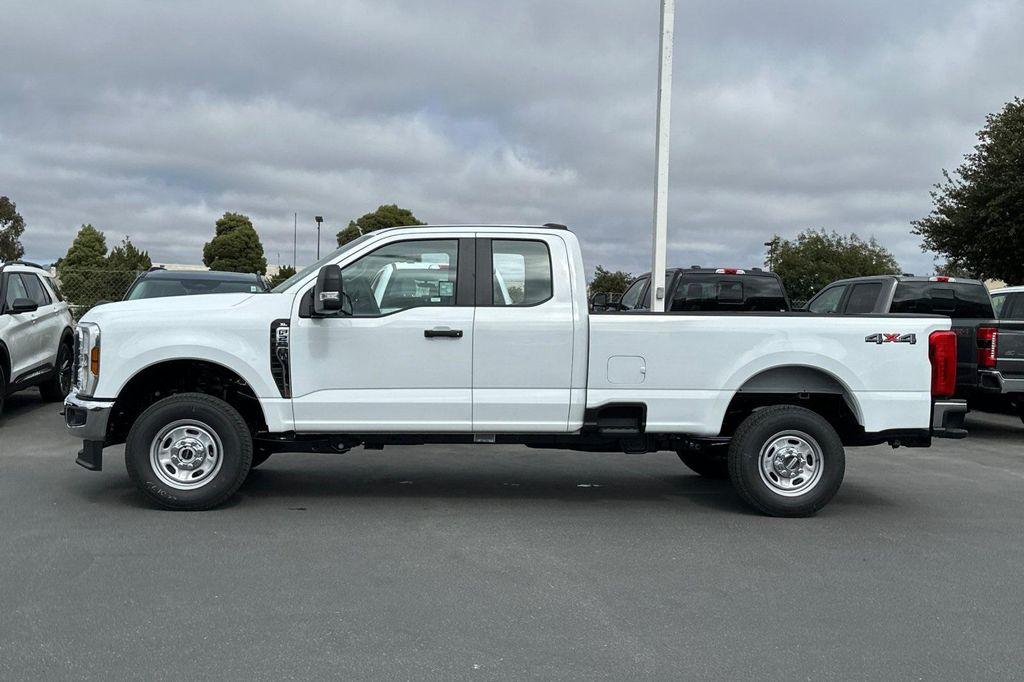 new 2025 Ford F-250 car, priced at $47,861