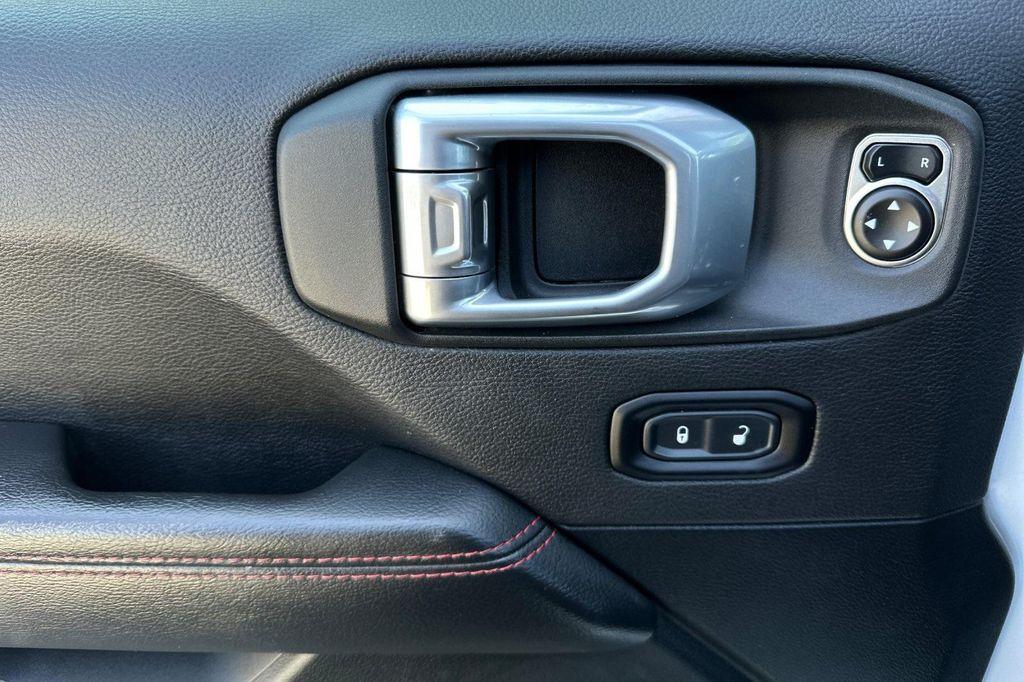 used 2021 Jeep Wrangler Unlimited car, priced at $34,995