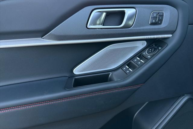 new 2025 Ford Explorer car, priced at $61,725
