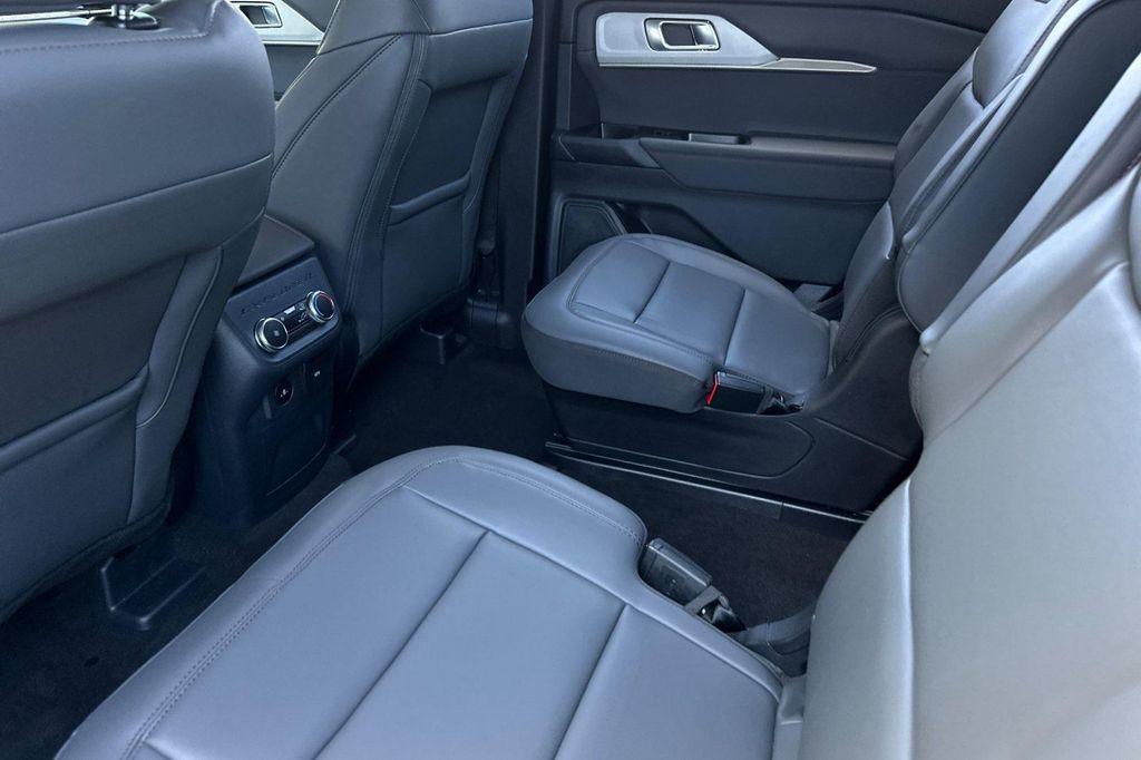 new 2025 Ford Explorer car, priced at $45,464