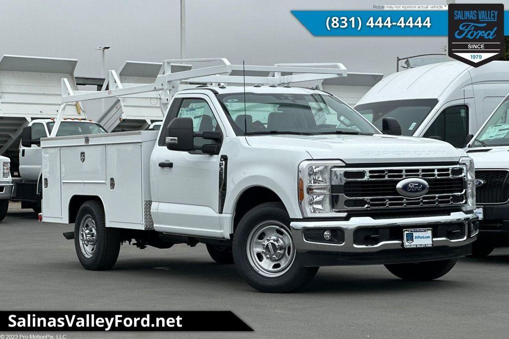new 2025 Ford F-350 car, priced at $67,595