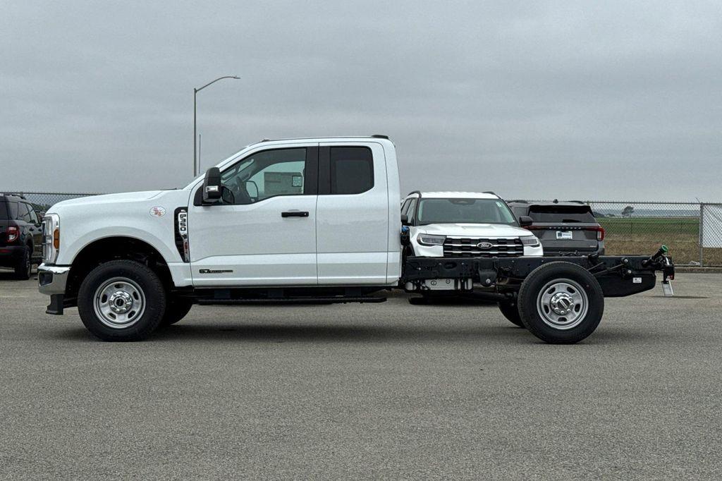 new 2025 Ford F-350 car, priced at $66,948