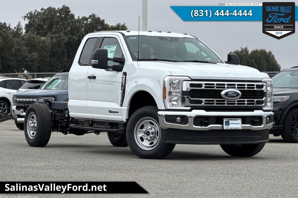 new 2025 Ford F-350 car, priced at $66,923